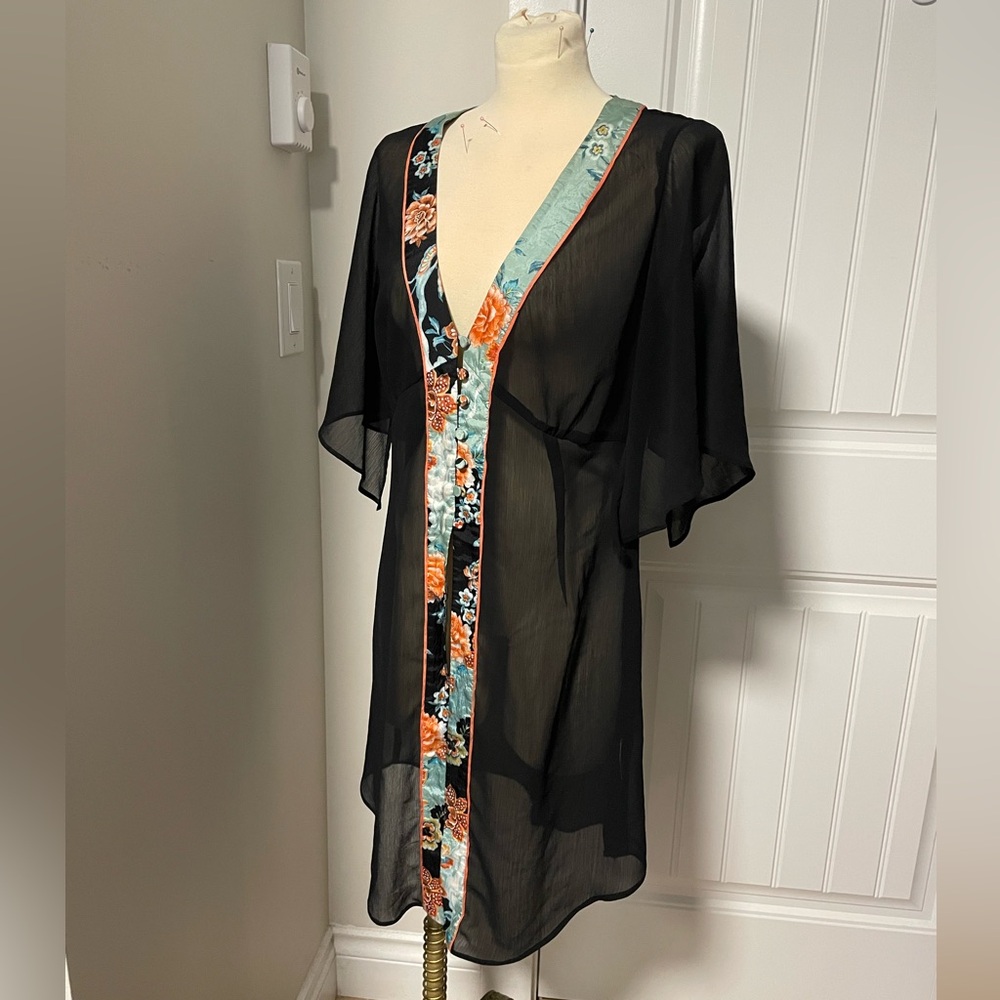 Super pretty bathing suit cover